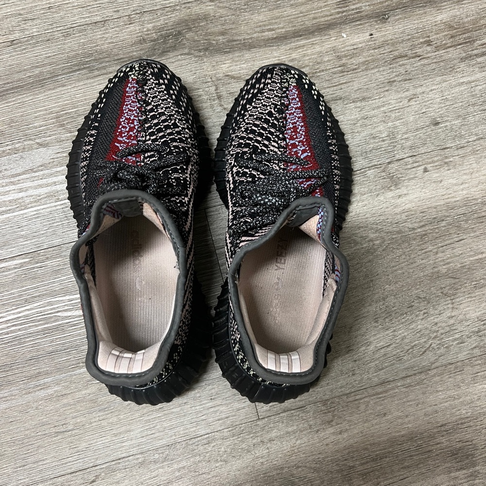 Yeezy 350 Yechil